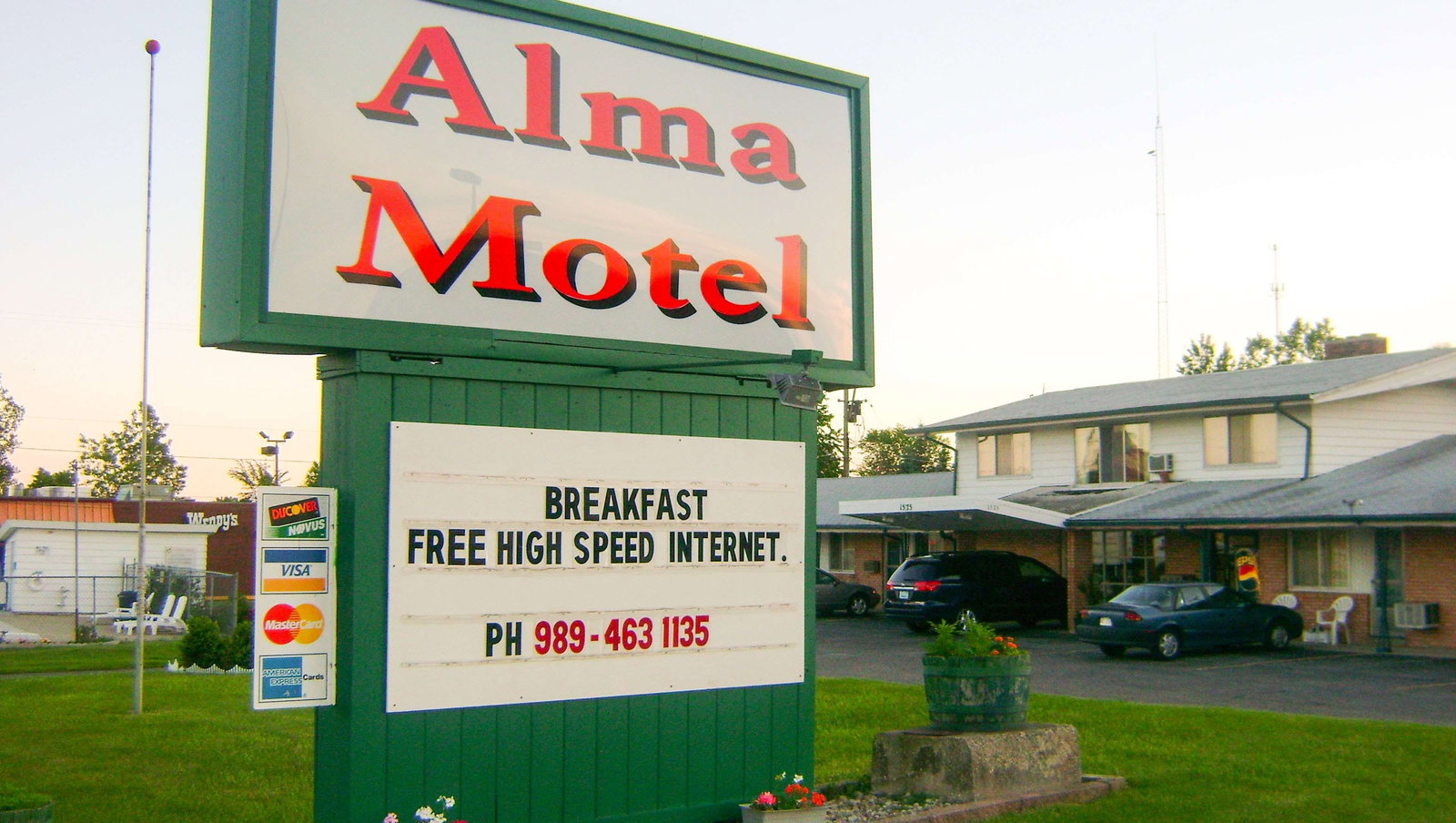 Alma Motel - thumb 0