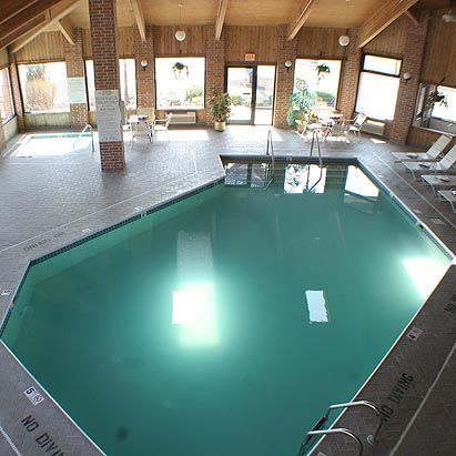 American Inn & Suites - thumb 3