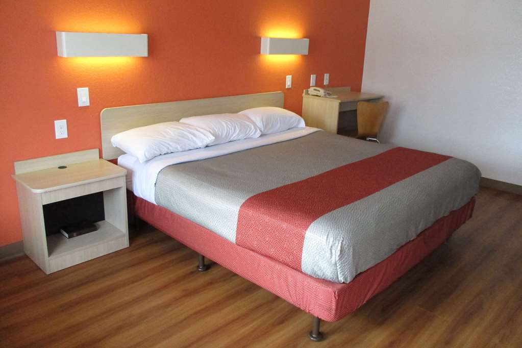 Travelodge By Wyndham Lansing - thumb 3