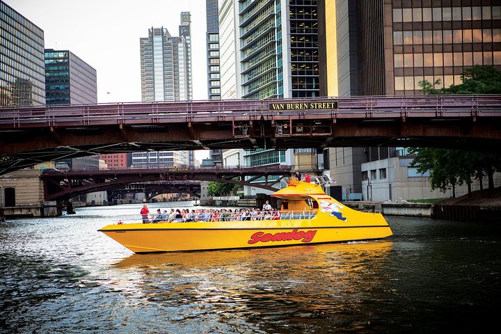 30 Minute Lake Michigan Speedboat Ride - thumb 4