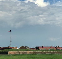 Baltimore City  Fort McHenry Private Tours/ with local guide  luxury car - Accommodation Texas