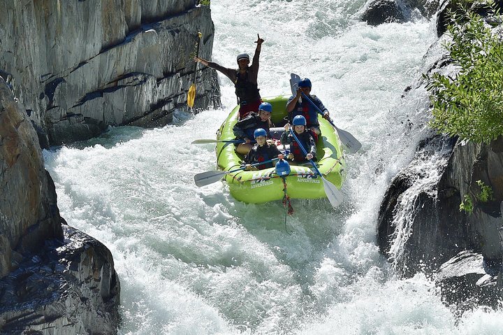 Full-Day Whitewater Rafting Trip On Middle Fork From Auburn (Class 3-4) - thumb 2