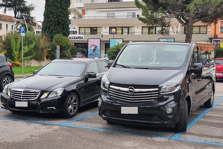 Hartford Bradley Airport (BDL) To Hartford City - Round-Trip Private Transfer - thumb 4