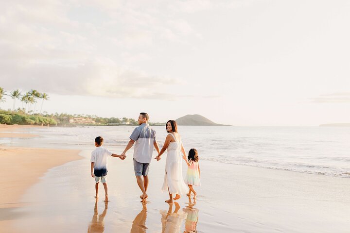 120-Minute Private Vacation Photography Session With Local Photographer In Maui - thumb 0