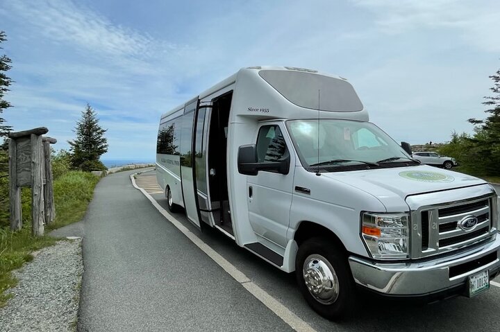 Premium Narrated Bus Tour Of Bar Harbor And Acadia National Park (3.5 Hours) - thumb 3