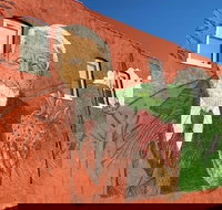 Strawberry Hill and Downtown KCK Hike - Accommodation Texas