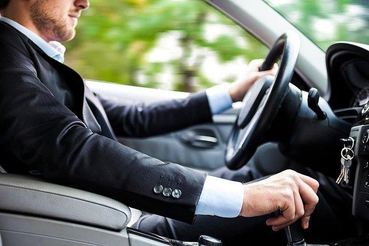 IND - Indianapolis - Round Trip Airport Transfer In A Chauffeured Sedan/SUV - thumb 3