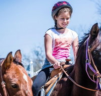 Pony Lead a Fun Experience for Young Children - Accommodation Texas