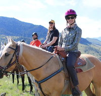 Erik's Ranch Property Trail Ride on the Countryside of Montana - Accommodation Texas