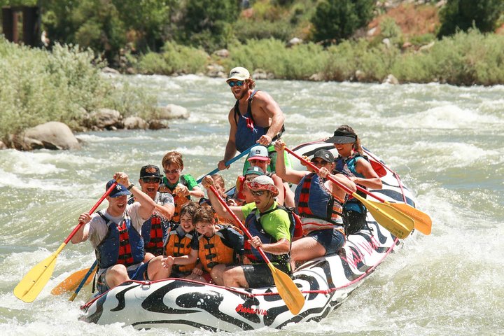 2 Hour Rafting On The Yellowstone River - thumb 2