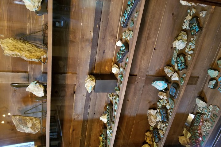 Turquoise Museum Visit - thumb 1