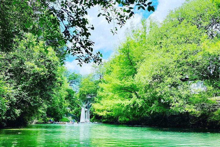 All Inclusive Tubing On The Comal River In New Braunfels
