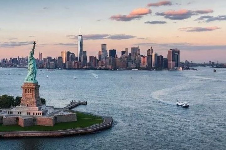 Manhattan Sky Tour: New York Helicopter Flight - thumb 5