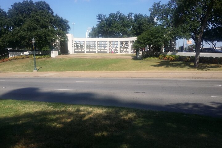 Private Walking Tour Of Dealey Plaza Assassination Of JFK